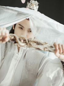 少白：疑是云上仙