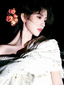 梟起青壤：我只是個賣花的，怎么還被碰瓷了？