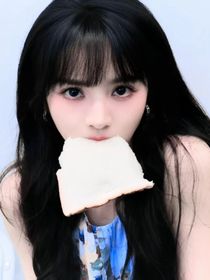 黃子弘凡：蝴蝶溺於夏