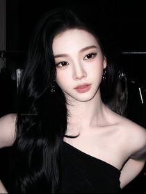 笑果：憐她淚眼萌萌