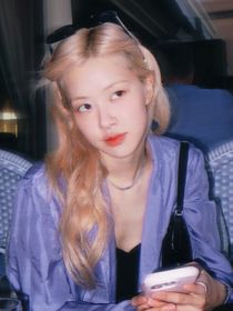 樸彩英：咫尺星光