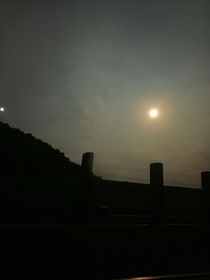 陌路遇理