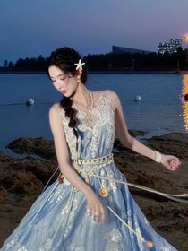 女推：孤星