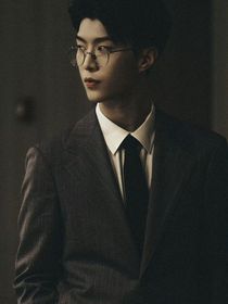 曾少年：澄光只为她停留