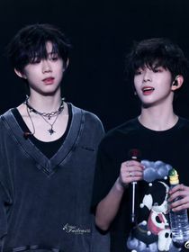 小同桌不好追恒铭