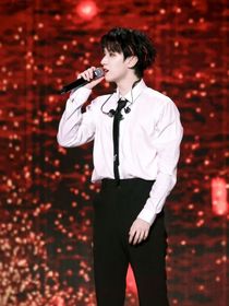 严浩翔：闪婚妻子被兄弟们团宠