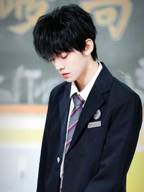 我的青梅竹马居然是左航！