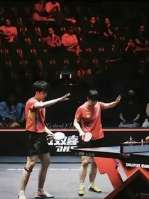 眼角余光都是你