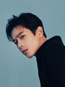 剧本杀拼桌：我拿凶手卡，他拿我前男友卡