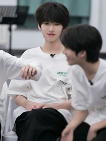 奇文，校园同人文，日记形式