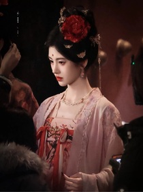 庆2：牡丹一瞥惊