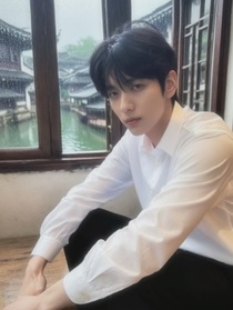 韓娛：我在男團(tuán)搞雄競(jìng)