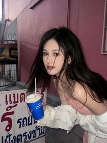 何运晨：无人知晓的她