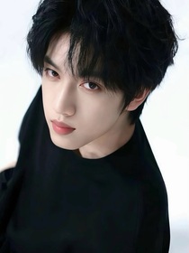 TF四代：她持美行凶