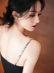 肖战：等风热吻你