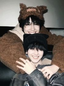 奇文：逆光成诗