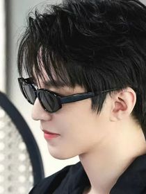 王俊凯：我在他的订婚宴亲了他