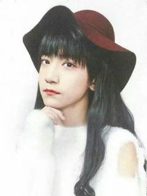 敖桃：空雾绕山城