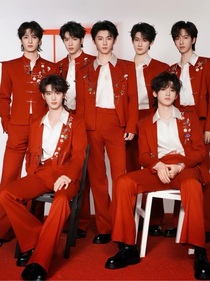 TNT时代少年团——风驭：七凰皆为裙下臣