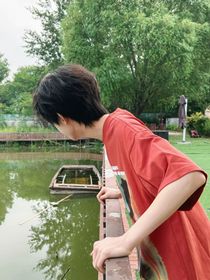 杨博文：哥哥，你好软