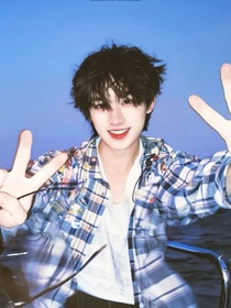 丁程鑫：老板也是養(yǎng)成系