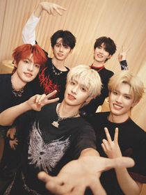 TOP登陸少年組合討論話題本