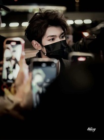 顶流弟弟的偏宠