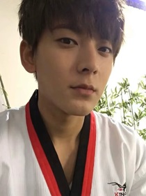 旋風(fēng)少女之重識(shí)七號(hào)