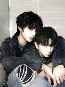 櫓穆：跨越時(shí)空投喂祉男