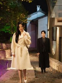 邪惡女王開戰(zhàn)復(fù)仇小說