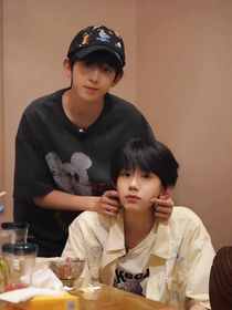 你怎么在這……