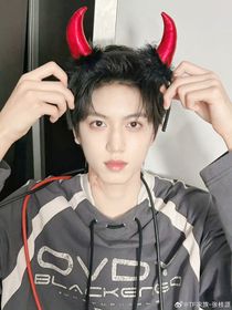 張桂源是你哥，他喜歡你，對(duì)你乖巧，聽(tīng)你的話