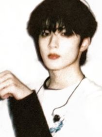 宇宙閃爍請注意：老妹兒過來吃個嘴子