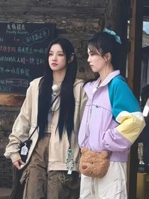 愛(ài)情里摻了點(diǎn)姐妹情