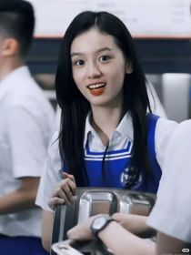 梟起青壤：聆薔薇