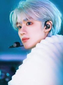 丁程鑫：我和頂流有個(gè)約