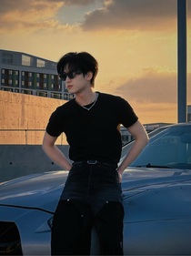 嚴(yán)浩翔：燼余微光