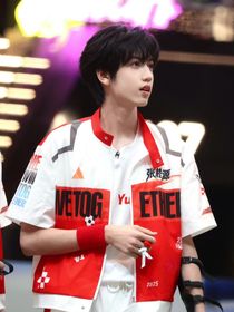 楊桂：雨落時(shí)的羈絆