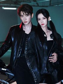 月下丞周：星光入怀