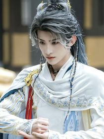 影视改编：鳞鳞如月