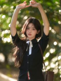 杨超越：绑定治愈系统聊天赚钱