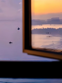 十年声阁，一朝知意