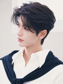 张凌赫：宝贝是团宠