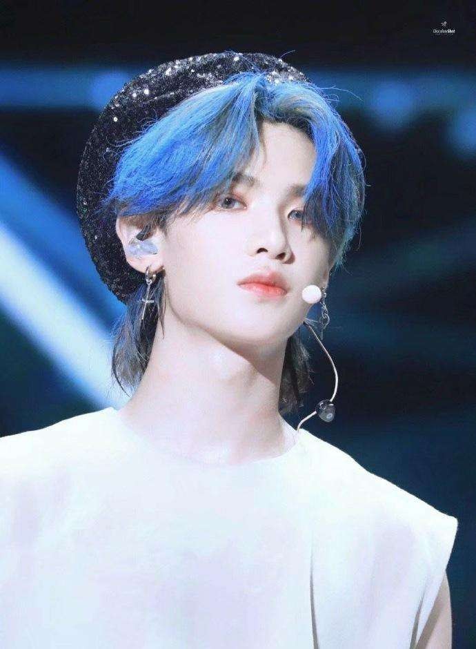 黄明昊:才不要做弟弟(已退)