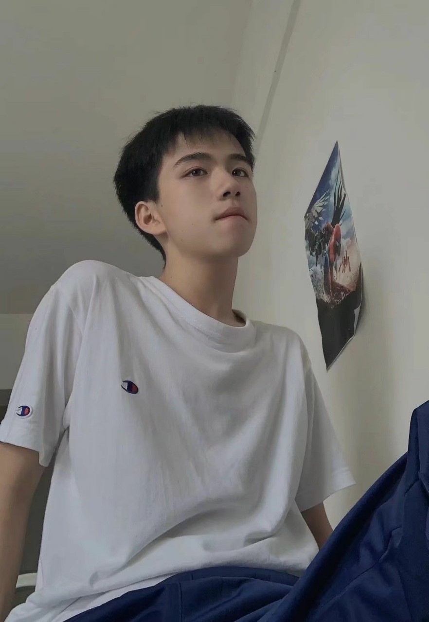 饺子帅哥一上来就问我网恋吗 书鱼你同意了吗 饺子看了他的照片后,我