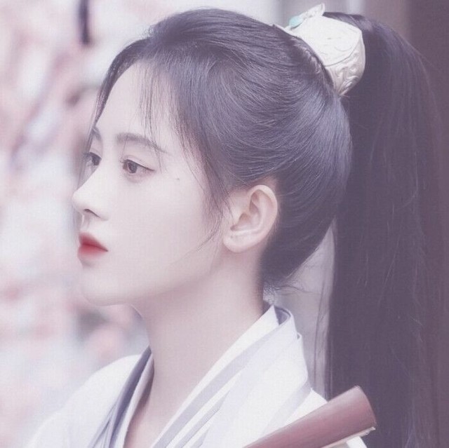 鞠婧祎古风头像.8p