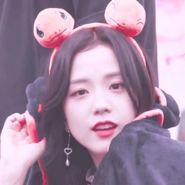 金智秀jisoo 闺蜜头像.