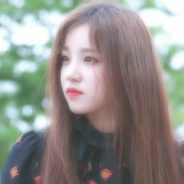 林颜  