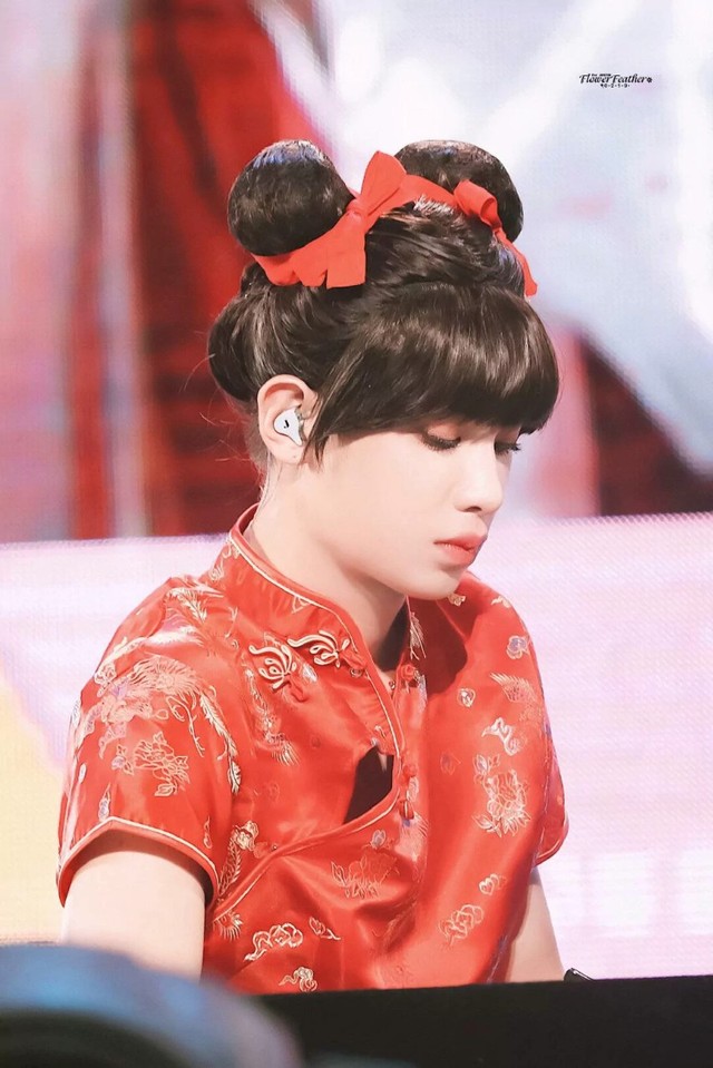 黄明昊