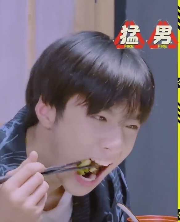 刘耀文"江黎你笑得要不要这么大声" 刘耀文被气得飚重庆话 江黎"诶呀